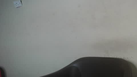 eatuupx online show from January 2025 06:00:01 PM