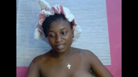 Snapshot of eatuupx chatting on April 2026 12:06:01 AM eatuupx online show from April 2026 12:06:01 AM