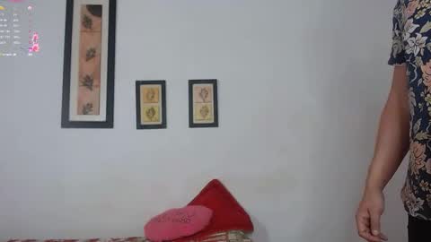 Laraand Drake online show from December 2024 10:47:02 AM