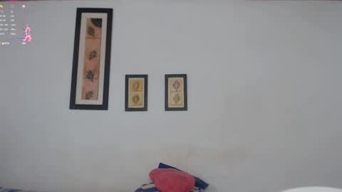 Laraand Drake online show from January 2025 08:22:01 AM