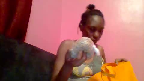 Ebon Fantasy1s online show from April 2026 12:06:01 AM