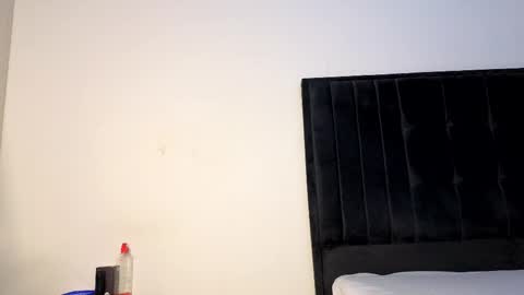 Arya online show from November 2025 03:12:01 AM