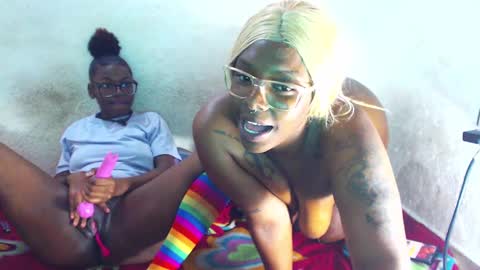 chayna smith online show from December 2024 09:02:01 PM