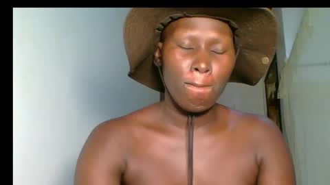 Snapshot of ebony_choco2 chatting on November 2025 06:50:02 PM ebony choco2 online show from November 2025 06:50:02 PM