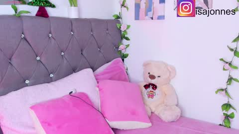 Snapshot of ebony_curly2 chatting on December 2024 08:01:02 PM isa online show from December 2024 08:01:02 PM