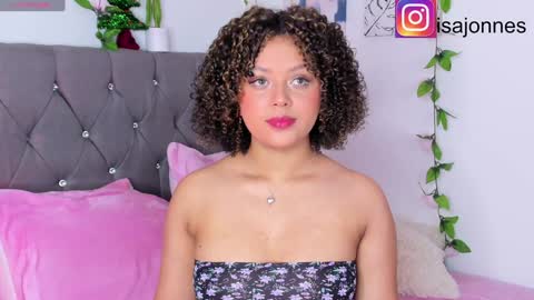 Snapshot of ebony_curly2 chatting on January 2025 08:31:02 PM isa online show from January 2025 08:31:02 PM