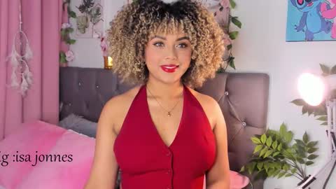 Snapshot of ebony_curly2 chatting on February 2026 11:33:01 PM isa online show from February 2026 11:33:01 PM