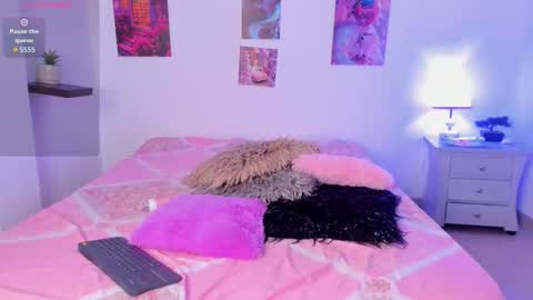 Snapshot of ebony_cute9 chatting on December 2025 03:14:02 AM ebony_cute9 online show from December 2025 03:14:02 AM