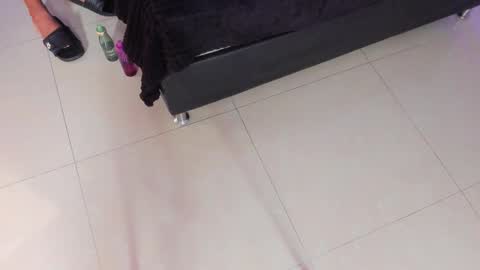 Snapshot of ebony_cute9 chatting on February 2026 06:58:02 PM ebony_cute9 online show from February 2026 06:58:02 PM