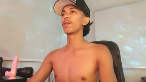 Snapshot of ebony_fuckboy chatting on November 2025 04:51:01 PM ebony_fuckboy online show from November 2025 04:51:01 PM