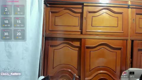 ebony_katterin online show from October 2025 11:03:01 AM