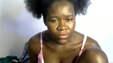 Snapshot of ebony_lynne chatting on May 2026 08:36:02 PM ebony_lynne online show from May 2026 08:36:02 PM