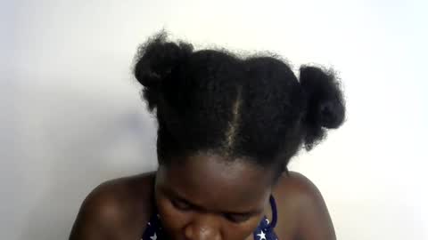 Snapshot of ebony_lynne chatting on May 2026 06:55:02 AM ebony_lynne online show from May 2026 06:55:02 AM
