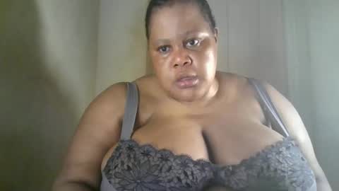 ebony_magixs online show from September 2025 12:16:01 AM