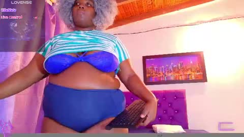 Snapshot of ebony_neighbormoans chatting on June 2026 03:47:02 AM LINA online show from June 2026 03:47:02 AM