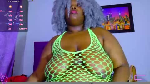 Snapshot of ebony_neighbormoans chatting on July 2026 07:23:02 AM LINA online show from July 2026 07:23:02 AM