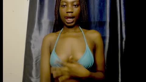 Ella online show from October 2025 09:54:01 AM