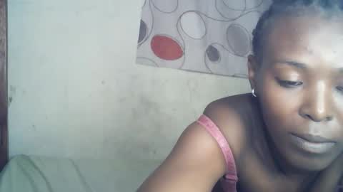 ebony_phoenix12 online show from October 2025 06:50:01 PM