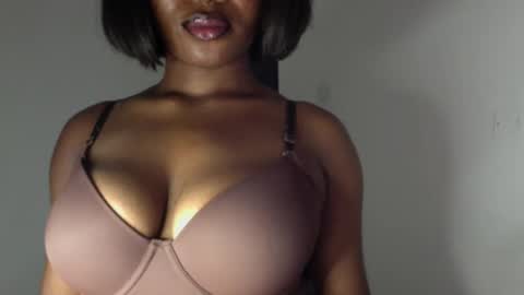 delilah online show from April 2026 06:49:02 PM