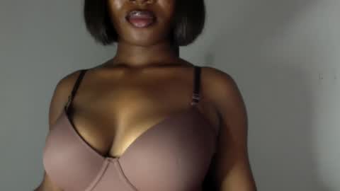 delilah online show from April 2026 06:58:01 PM