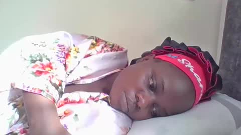 Snapshot of ebony_tasha chatting on May 2026 05:25:03 AM tasha online show from May 2026 05:25:03 AM
