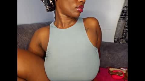 Ebony Melanie online show from October 2025 11:14:02 PM