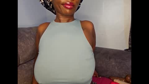 Ebony Melanie online show from November 2025 11:18:01 PM