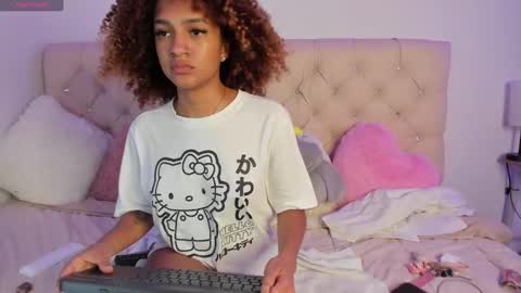 Queen Ebony online show from December 2024 01:04:02 AM