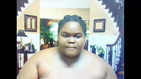 ebonyhotbuns4u2luv online show from March 2025 12:01:02 PM