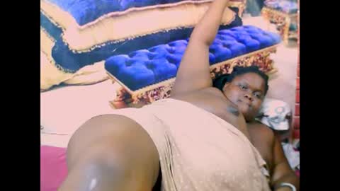 ebonyhotbuns4u2luv online show from March 2025 12:33:02 AM