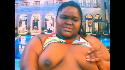 Snapshot of ebonyhotbuns4u2luv chatting on June 2026 06:39:02 PM ebonyhotbuns4u2luv online show from June 2026 06:39:02 PM