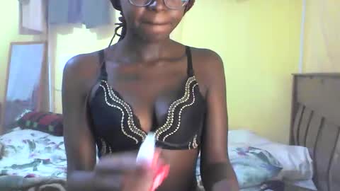 Ebonymuse2 online show from February 2026 11:22:02 AM