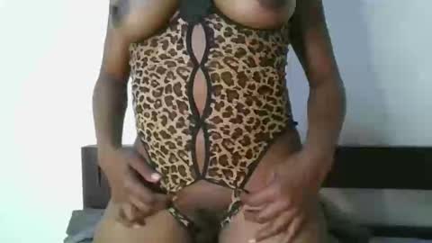 ebonyslut09 online show from February 2026 08:43:01 PM