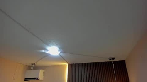 eclipse_divina online show from January 2026 03:00:01 AM