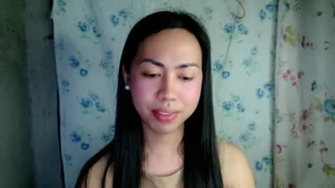 eddfox001 online show from April 2026 04:15:02 PM