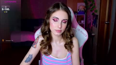 Snapshot of edelinemaher chatting on February 2026 03:42:01 PM Edeline online show from February 2026 03:42:01 PM