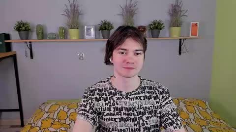 Snapshot of edgar_ray chatting on May 2026 05:01:02 AM Edgar online show from May 2026 05:01:02 AM