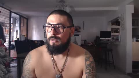 edgarram83 online show from December 2024 10:55:01 PM