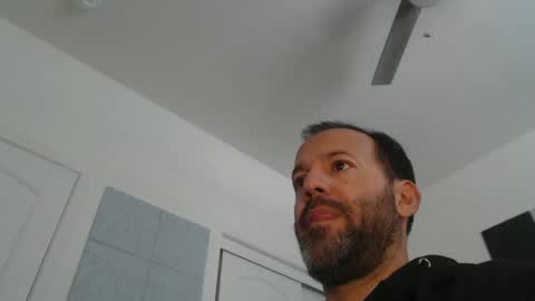 Snapshot of edge_masters chatting on December 2024 07:21:02 PM EdgeM online show from December 2024 07:21:02 PM