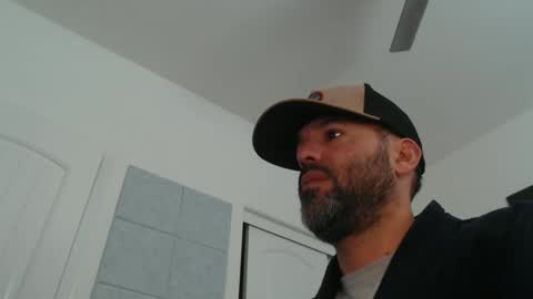 Snapshot of edge_masters chatting on January 2025 04:07:02 PM EdgeM online show from January 2025 04:07:02 PM