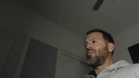 Snapshot of edge_masters chatting on January 2025 02:29:02 AM EdgeM online show from January 2025 02:29:02 AM