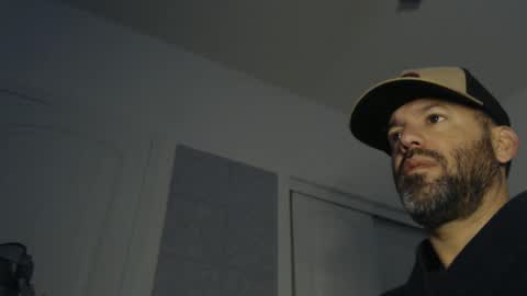 Snapshot of edge_masters chatting on January 2025 03:05:02 PM EdgeM online show from January 2025 03:05:02 PM