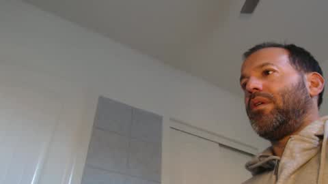 Snapshot of edge_masters chatting on January 2025 12:27:02 AM EdgeM online show from January 2025 12:27:02 AM