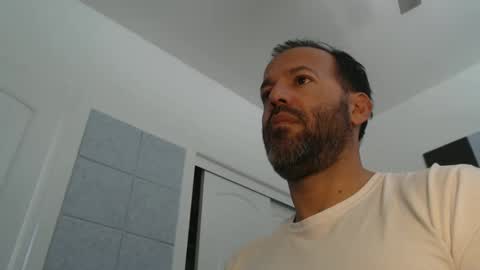 Snapshot of edge_masters chatting on February 2025 07:49:01 PM EdgeM online show from February 2025 07:49:01 PM