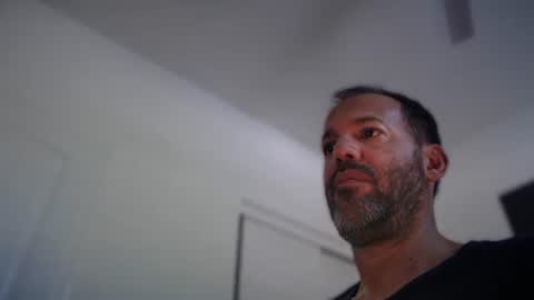 Snapshot of edge_masters chatting on March 2026 11:08:01 PM EdgeM online show from March 2026 11:08:01 PM