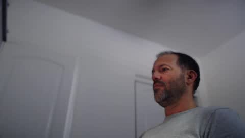 Snapshot of edge_masters chatting on July 2026 11:36:01 PM EdgeM online show from July 2026 11:36:01 PM