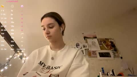 Dana online show from November 2025 07:38:01 PM