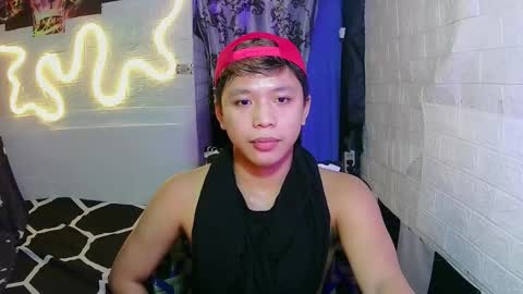 Snapshot of edrianburca052 chatting on November 2025 08:30:02 PM urasian chub online show from November 2025 08:30:02 PM