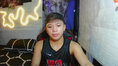 Snapshot of edrianburca052 chatting on November 2025 08:21:01 PM urasian chub online show from November 2025 08:21:01 PM