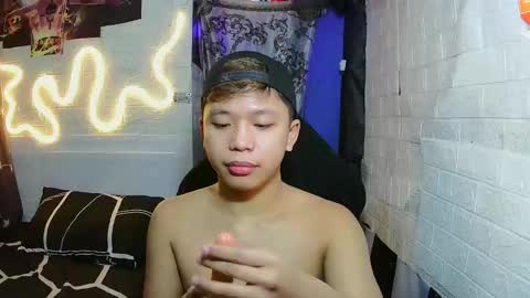 Snapshot of edrianburca052 chatting on November 2025 05:57:01 PM urasian chub online show from November 2025 05:57:01 PM